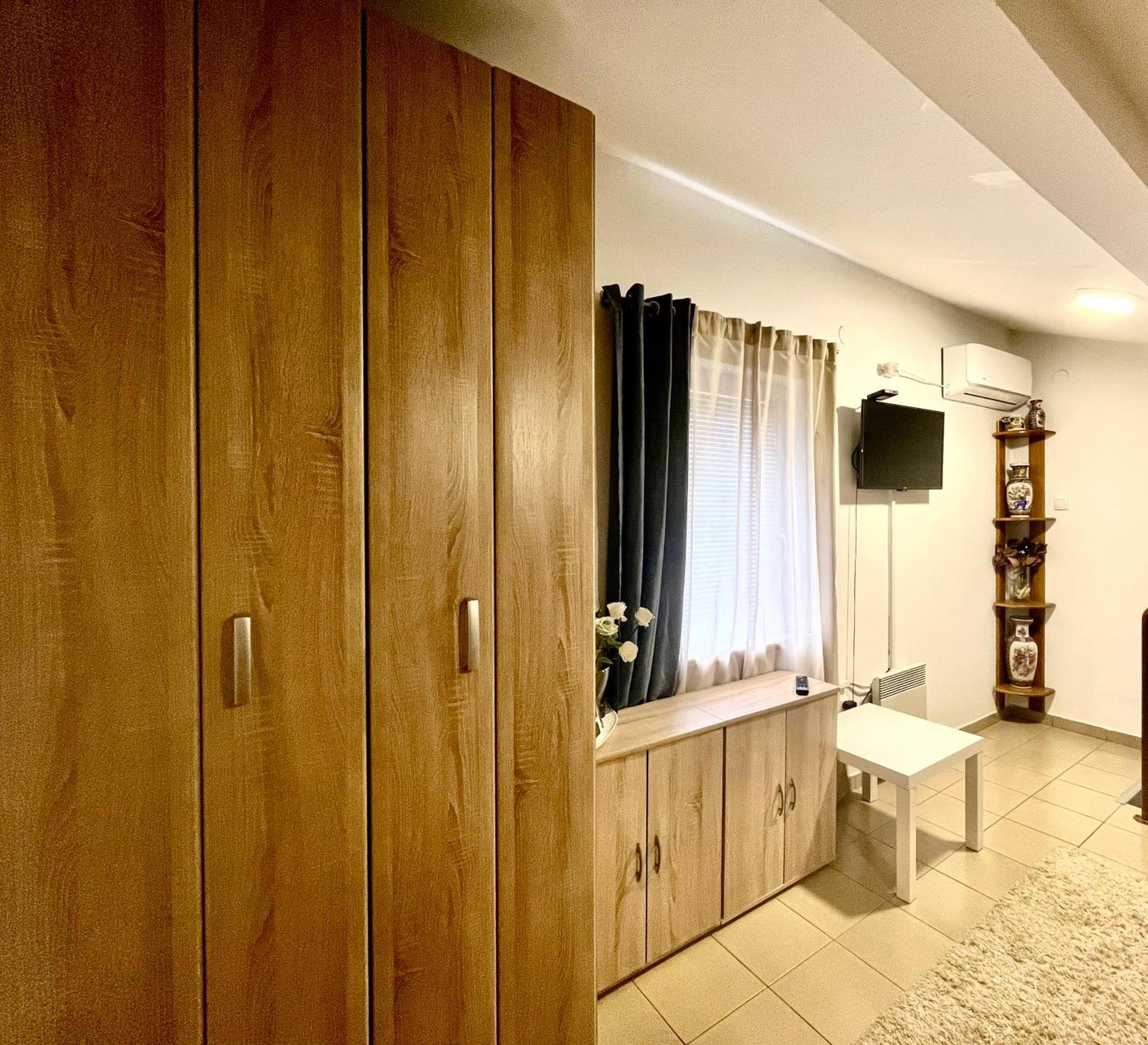 Guesthouse Vladimir & Ana Pančevo Екстериор снимка