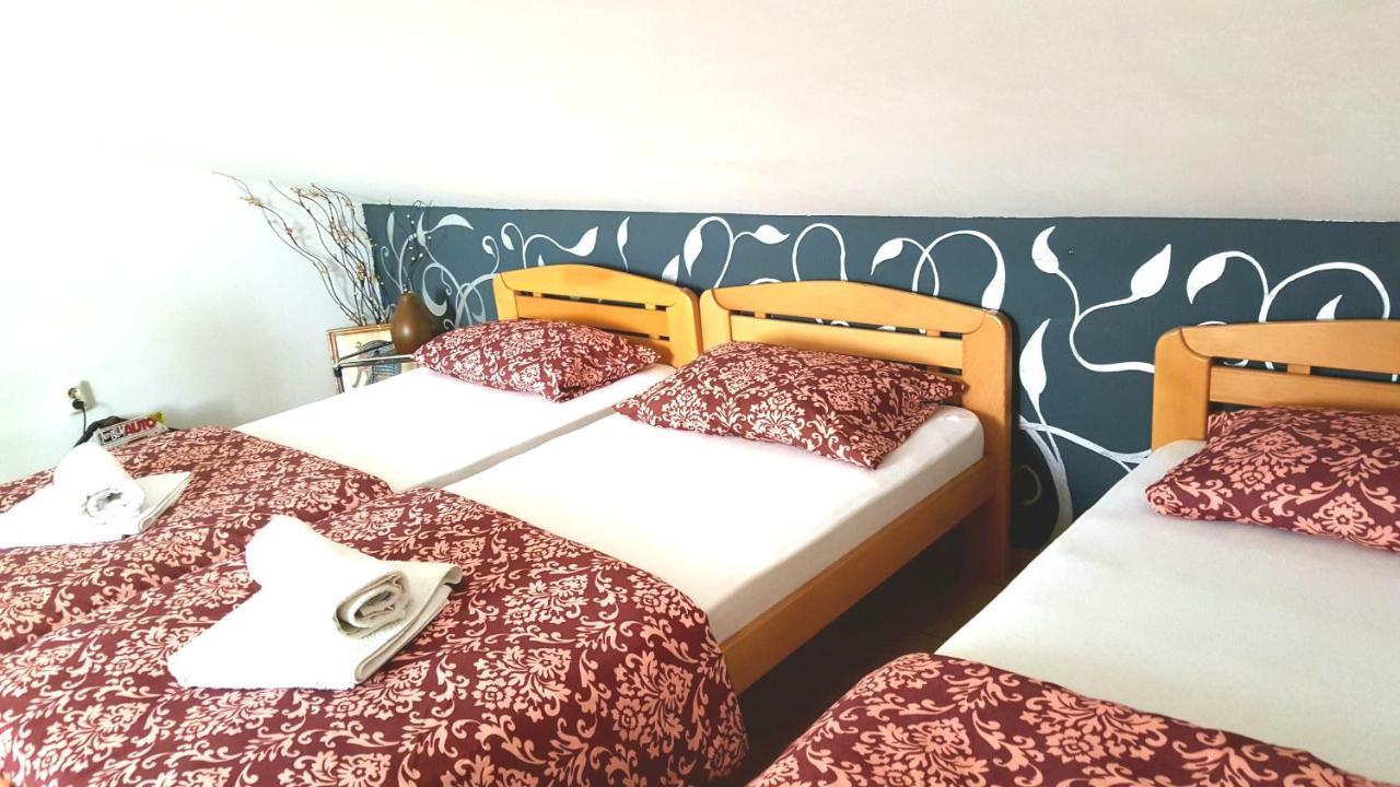 Guesthouse Vladimir & Ana Pančevo Екстериор снимка